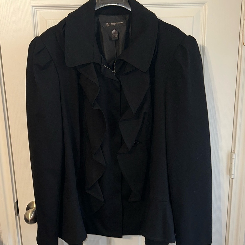 Ladies INC ruffle jacket size 3X